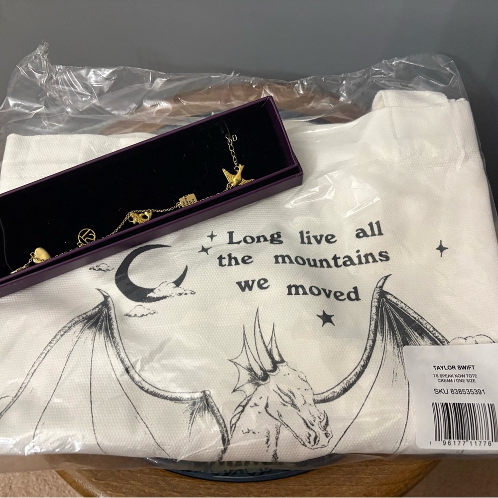 Taylor Swift Speak Now Bundle